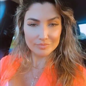 Meet your Posher, Ivana